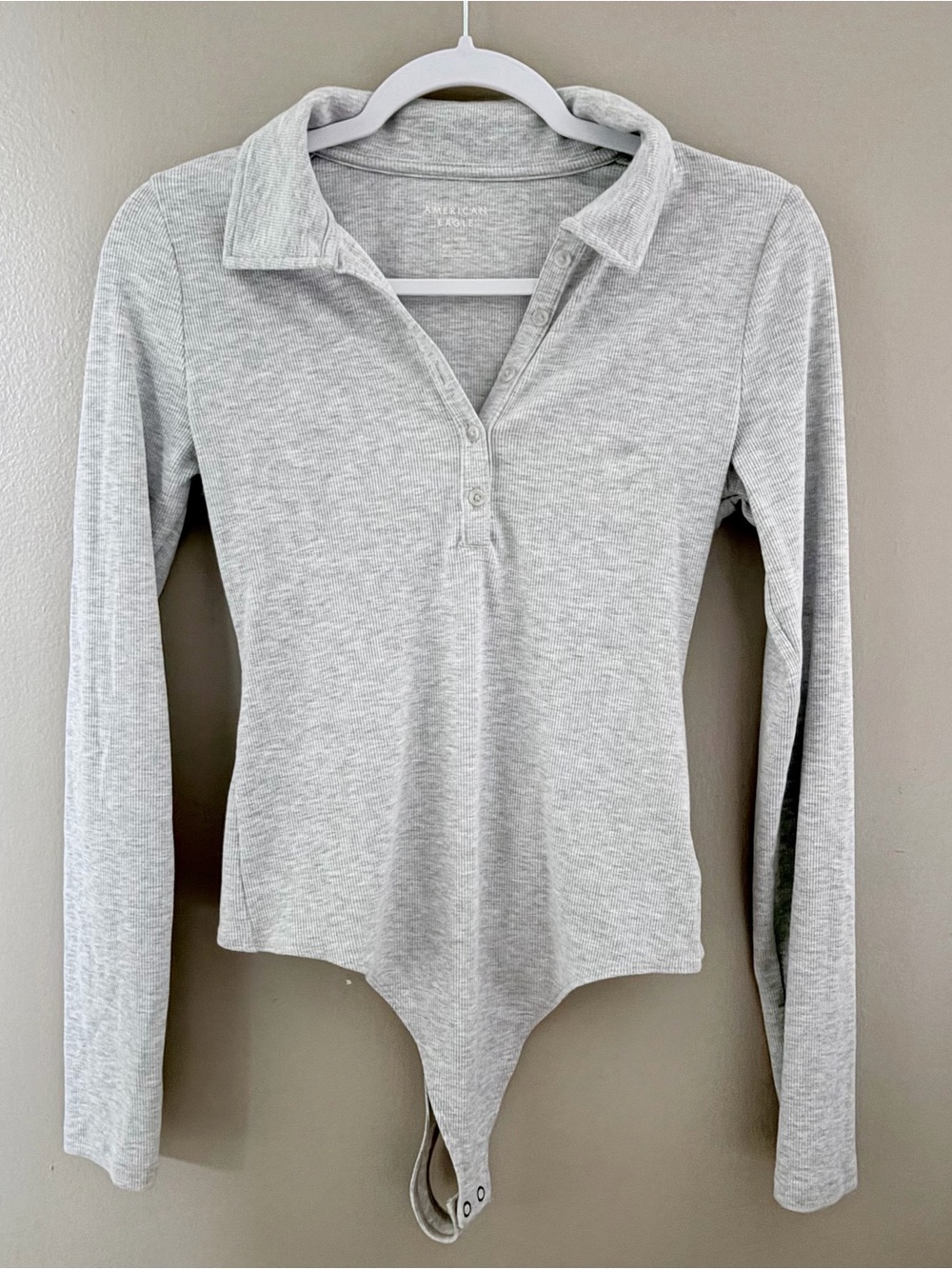 American Eagle Long Sleeve Henley Bodysuit Medium Grey Ribbed